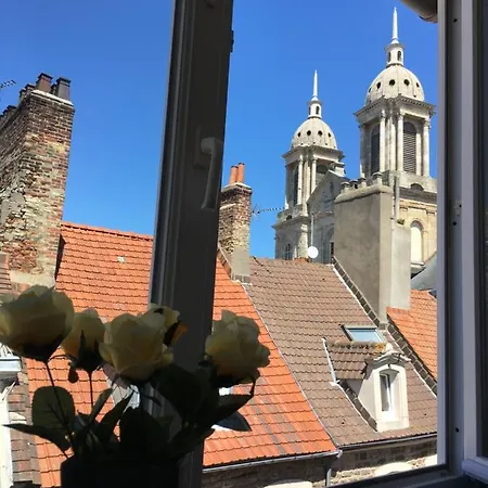 Aux Pieds De La Cathedrale Boulogne-sur-Mer