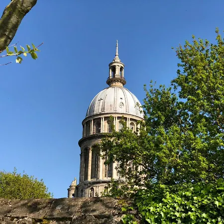 Apartament Aux Pieds De La Cathedrale
