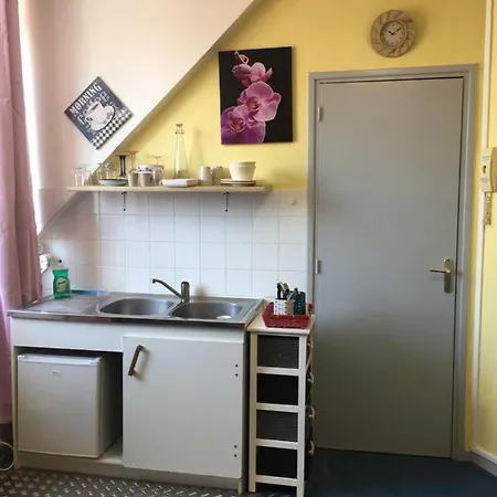 Aux Pieds De La Cathedrale ブローニュ・シュル・メール